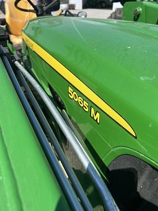 Image of John Deere 5065M equipment image 2