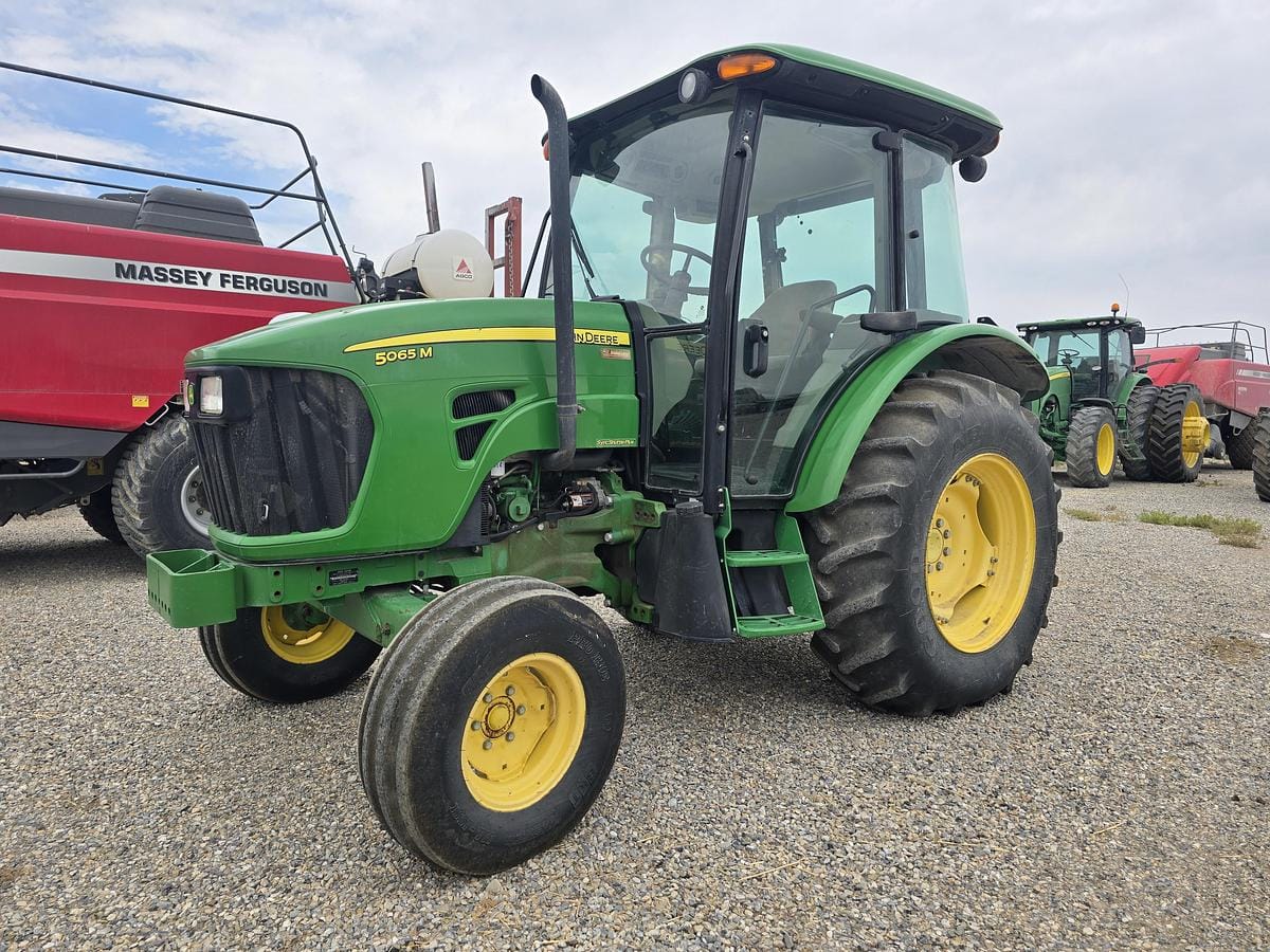 2011 John Deere 5065M Equipment Image0