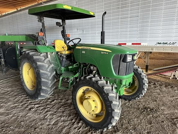 Image of John Deere 5075E Primary image