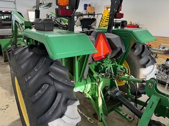 Image of John Deere 5075E equipment image 1