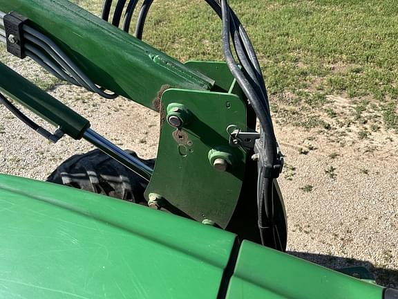 Image of John Deere 5075E equipment image 4