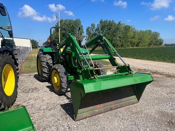 Image of John Deere 5075E Primary image