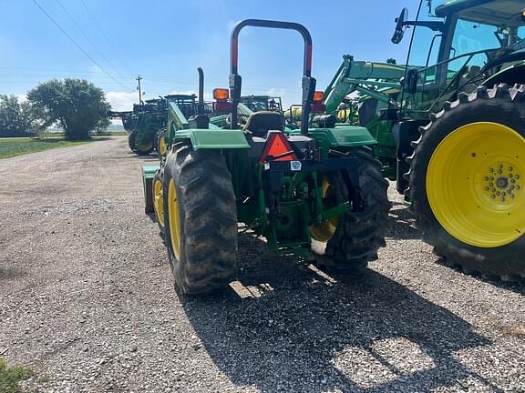 Image of John Deere 5075E equipment image 3