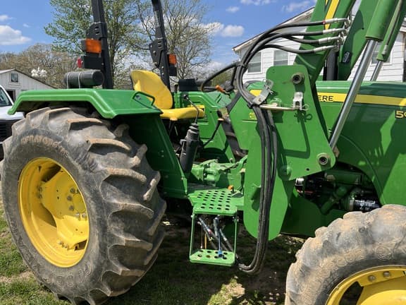 Image of John Deere 5075E equipment image 1