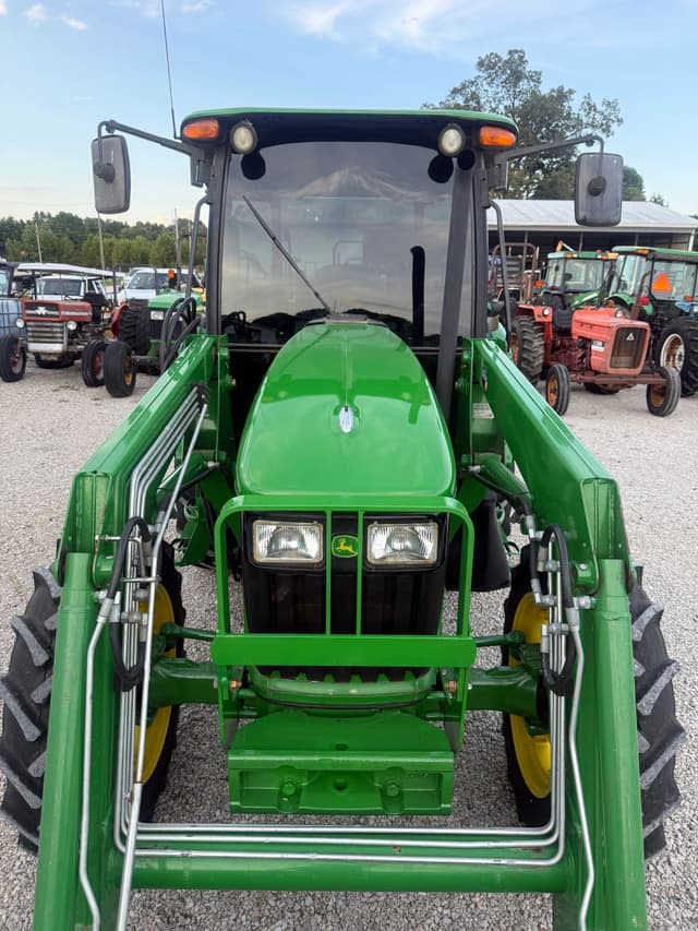 Image of John Deere 5075M equipment image 2