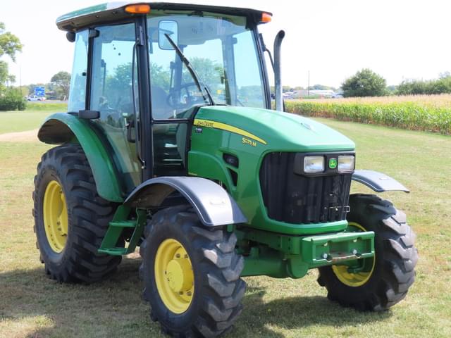 Image of John Deere 5075M equipment image 2