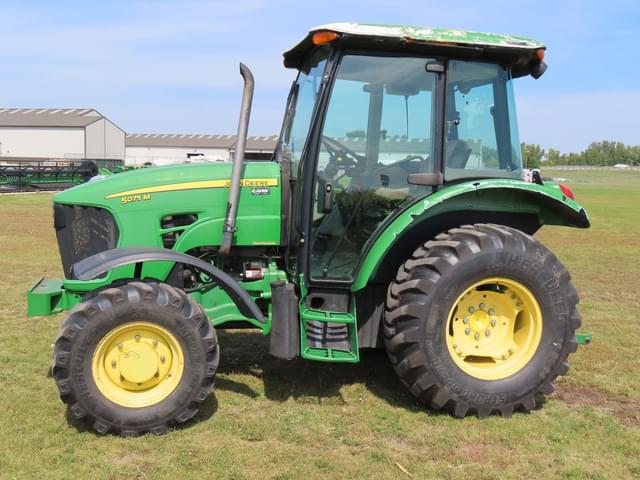 Image of John Deere 5075M equipment image 3