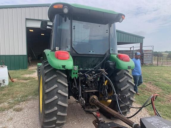 Image of John Deere 5083E equipment image 2