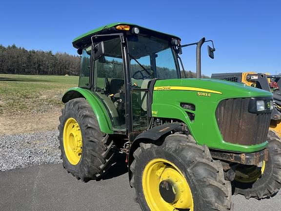 Image of John Deere 5083E Primary image