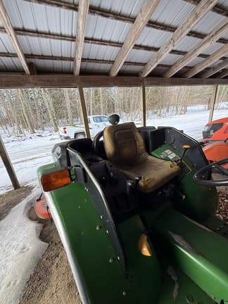 Image of John Deere 5083EN equipment image 2