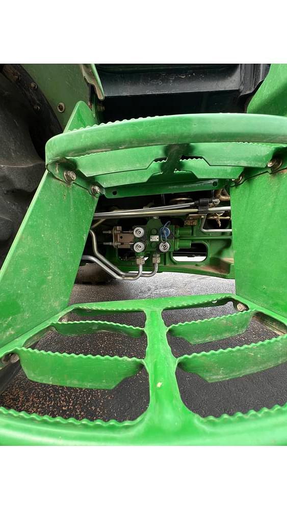 Image of John Deere 5085M equipment image 4