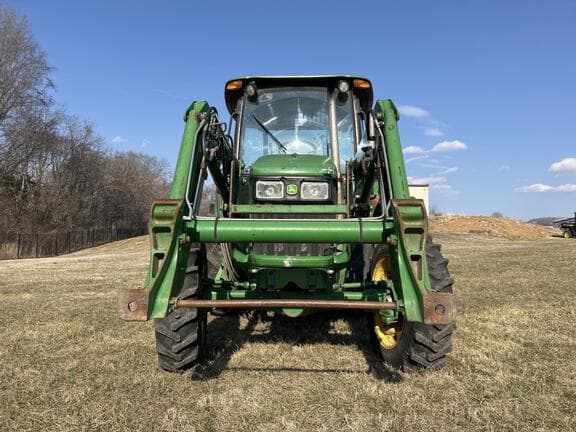 Image of John Deere 5085M equipment image 1