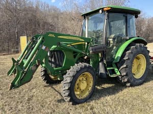 2011 John Deere 5085M Image