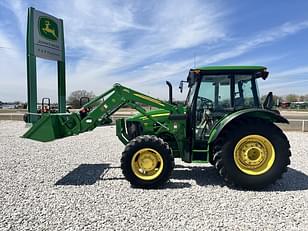 Main image John Deere 5085M 1