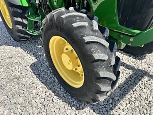 Main image John Deere 5085M 22