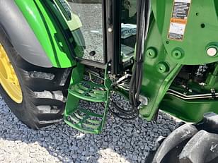 Main image John Deere 5085M 24