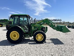 Main image John Deere 5085M 6