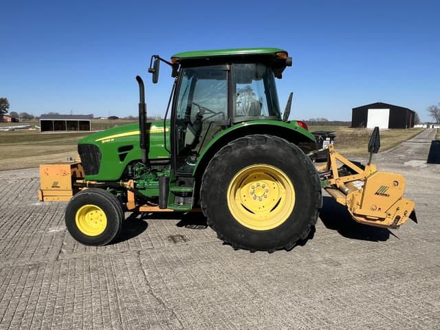 Image of John Deere 5085M equipment image 3