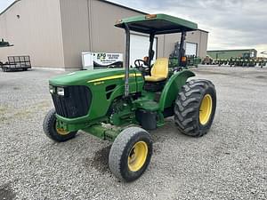 2011 John Deere 5085M Image