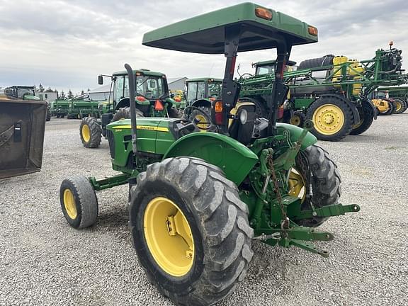 Image of John Deere 5085M equipment image 2