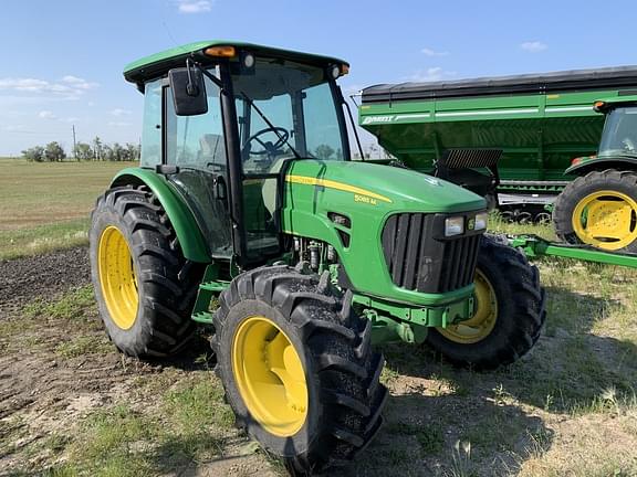 Image of John Deere 5085M Primary image