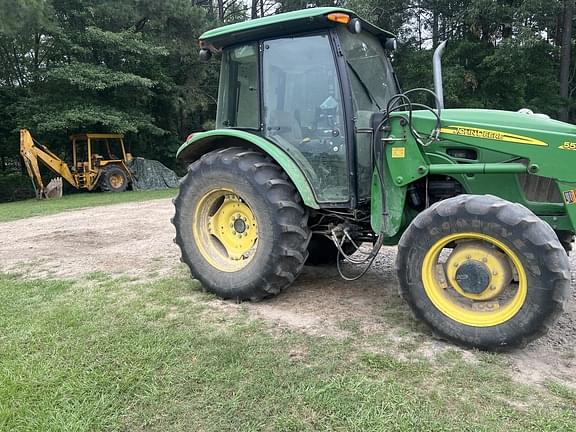 Image of John Deere 5093E equipment image 4