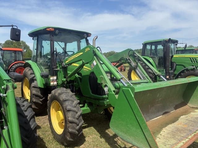 Image of John Deere 5093E equipment image 3