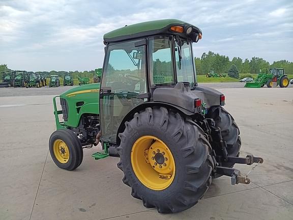 Image of John Deere 5093EN equipment image 4