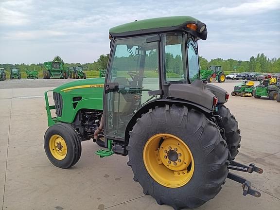 Image of John Deere 5093EN equipment image 4