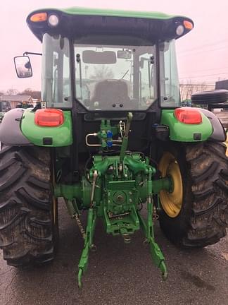 Image of John Deere 5095M equipment image 3