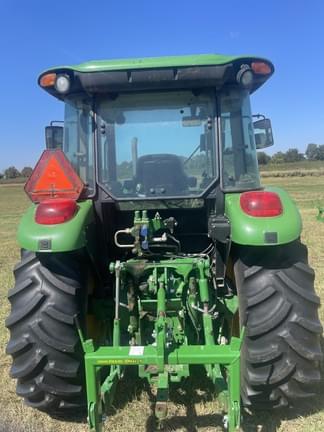 Image of John Deere 5095M equipment image 3