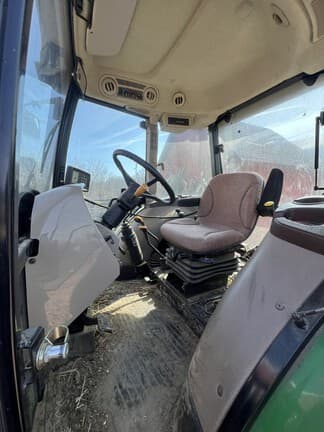 Image of John Deere 5101E equipment image 2