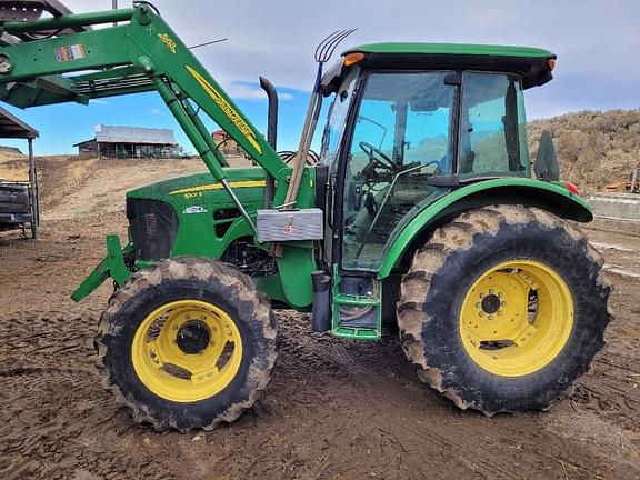 Image of John Deere 5101E equipment image 1