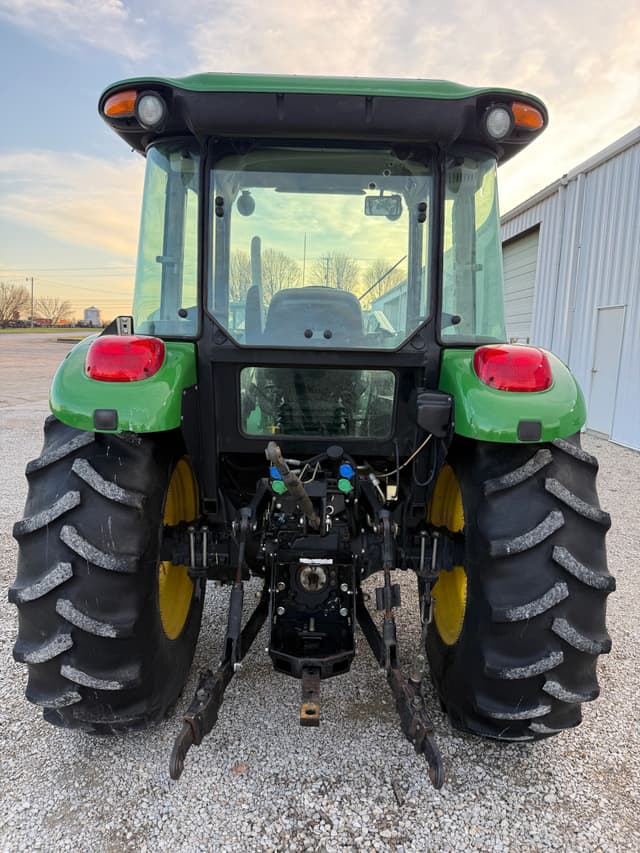 Image of John Deere 5101E equipment image 3