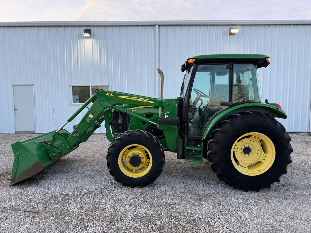 Image of John Deere 5101E Primary image