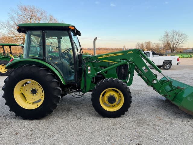 Image of John Deere 5101E equipment image 1