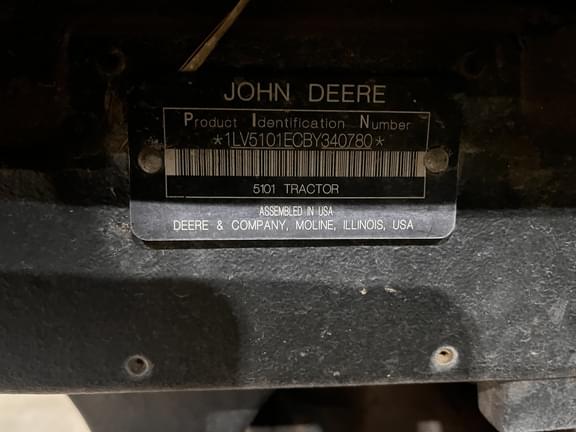 Image of John Deere 5101E equipment image 4