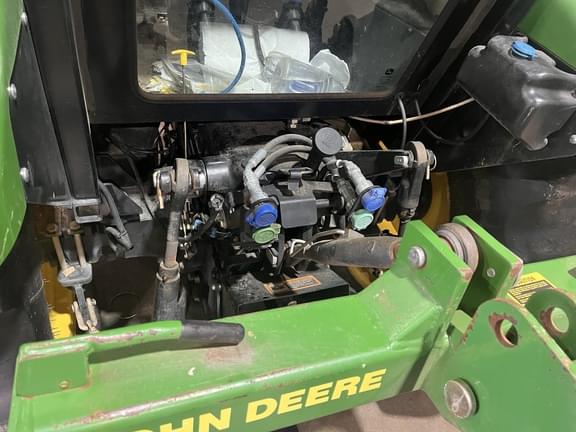 Image of John Deere 5101E equipment image 1