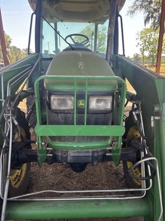 Image of John Deere 5101E equipment image 4