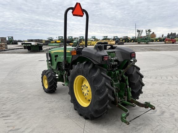 Image of John Deere 5101EN equipment image 4