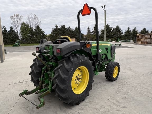 Image of John Deere 5101EN equipment image 2