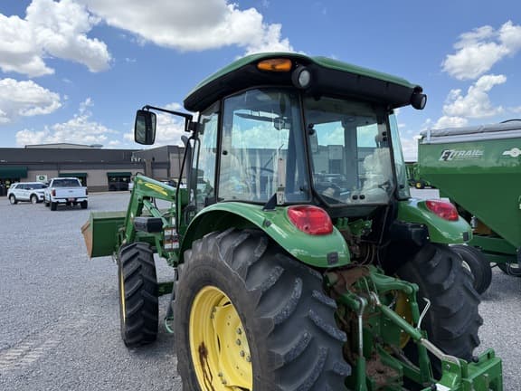 Image of John Deere 5105M equipment image 2