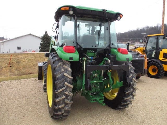 Image of John Deere 5105M equipment image 4