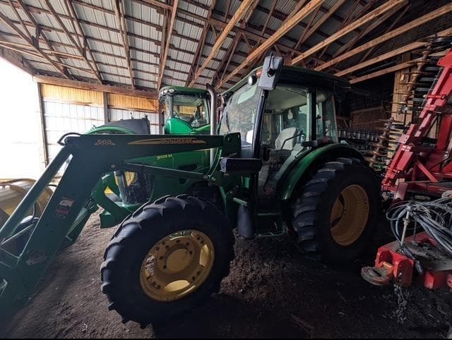 Image of John Deere 5105ML equipment image 2