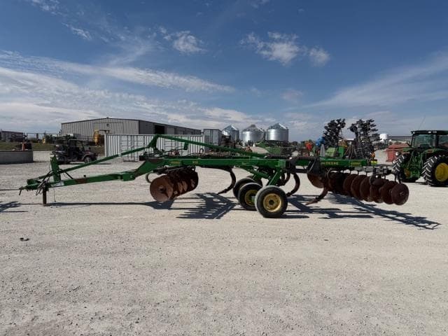 Image of John Deere 512 equipment image 1