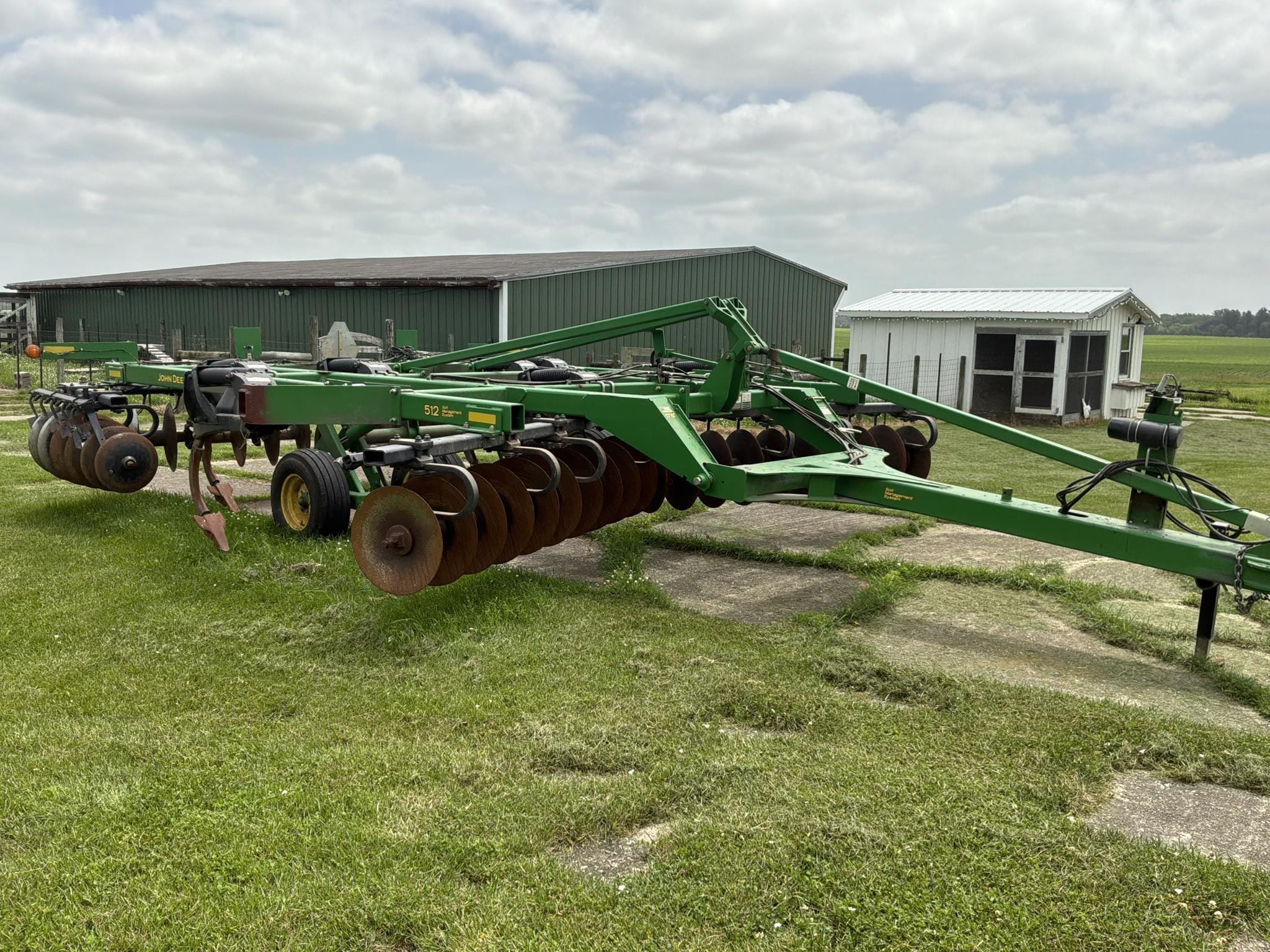 2011 John Deere 512 Equipment Image0