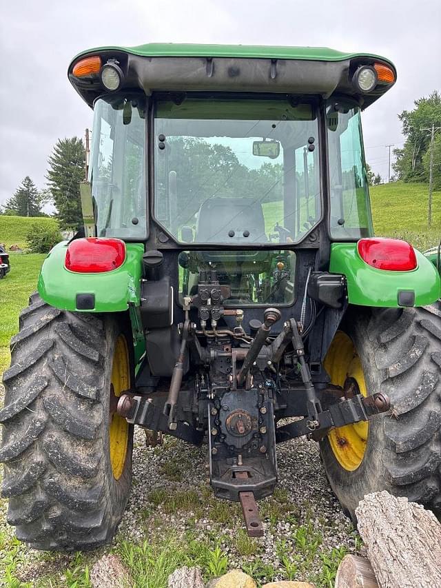 Image of John Deere 5425 equipment image 4