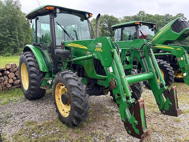 Image of John Deere 5425 equipment image 2