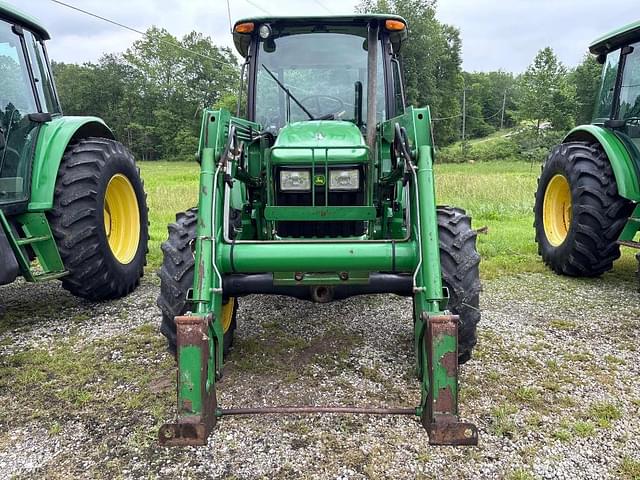 Image of John Deere 5425 equipment image 1