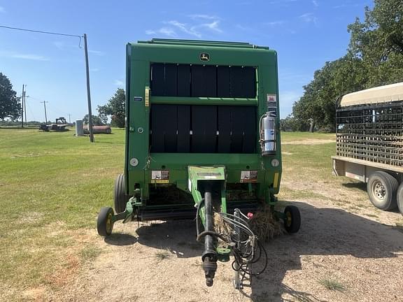 Image of John Deere 568 equipment image 4